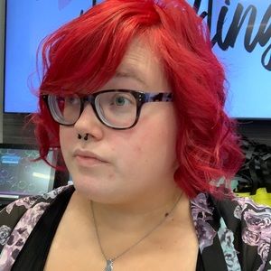 Meet your Posher, Aja